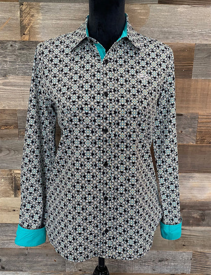 A tailored youth fit shirt that combines a lightweight, breathable fabric with a stylish, geometric, blue, white and black design. Shirt offers a solid bright blue cuff and placket.